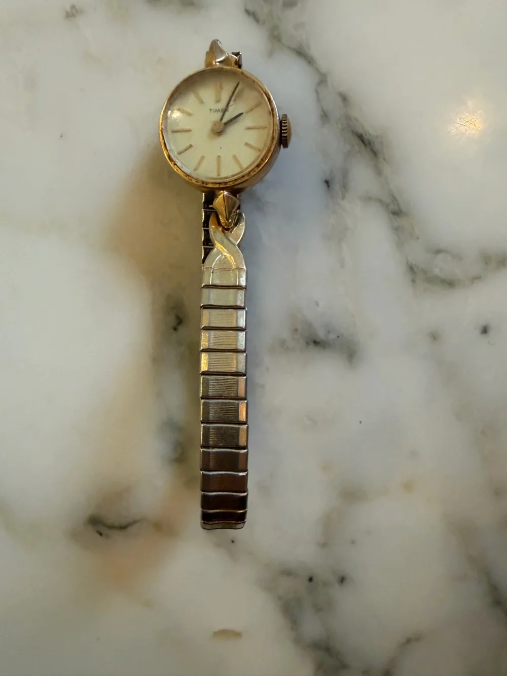 Vintage Timex Watch Women 18mm Gold Tone Stretch Band Manual Wind UNTESTED